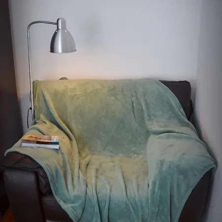 2 Apartment, Central