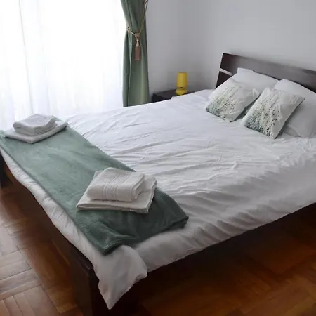 Апартаменти 2 Apartment, Central Бухарест