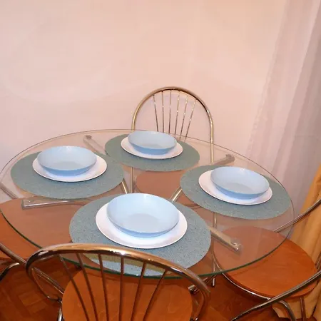 2 Apartment, Central Апартаменти *