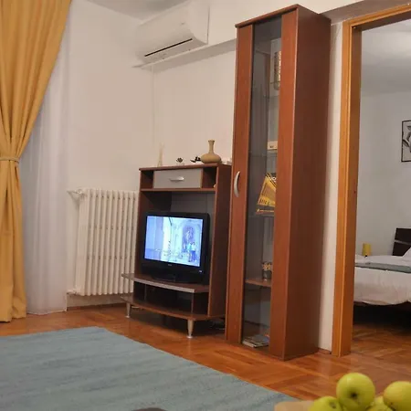Апартаменти 2 Apartment, Central *